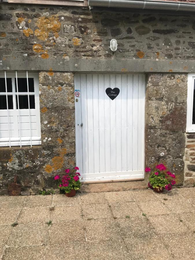 Ferme De Noyes Cottage Sourdeval Exterior photo